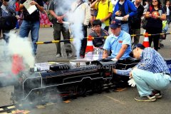 龍之盈游樂(lè )電動(dòng)超真一代、二代軌道小火車(chē)獨特之處