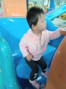 兒童游樂(lè )園里你家小寶貝*喜歡哪種游樂(lè )設備？