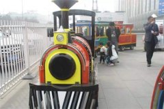 啟動(dòng)無(wú)軌小火車(chē)前的注意事項！